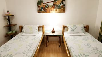 Villa familiar | Decoración personalizada, muebles diferentes y cortinas blackout
