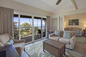 Living area - Kauai Kailani Oceanfront 2 bed condo w A/C! 3rd Floor, elevator, parking space. (Kapaa)