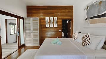 Family Villa, 2 Bedrooms, Partial Ocean View, Garden Area | 1 bedroom, premium bedding, in-room safe, individually decorated