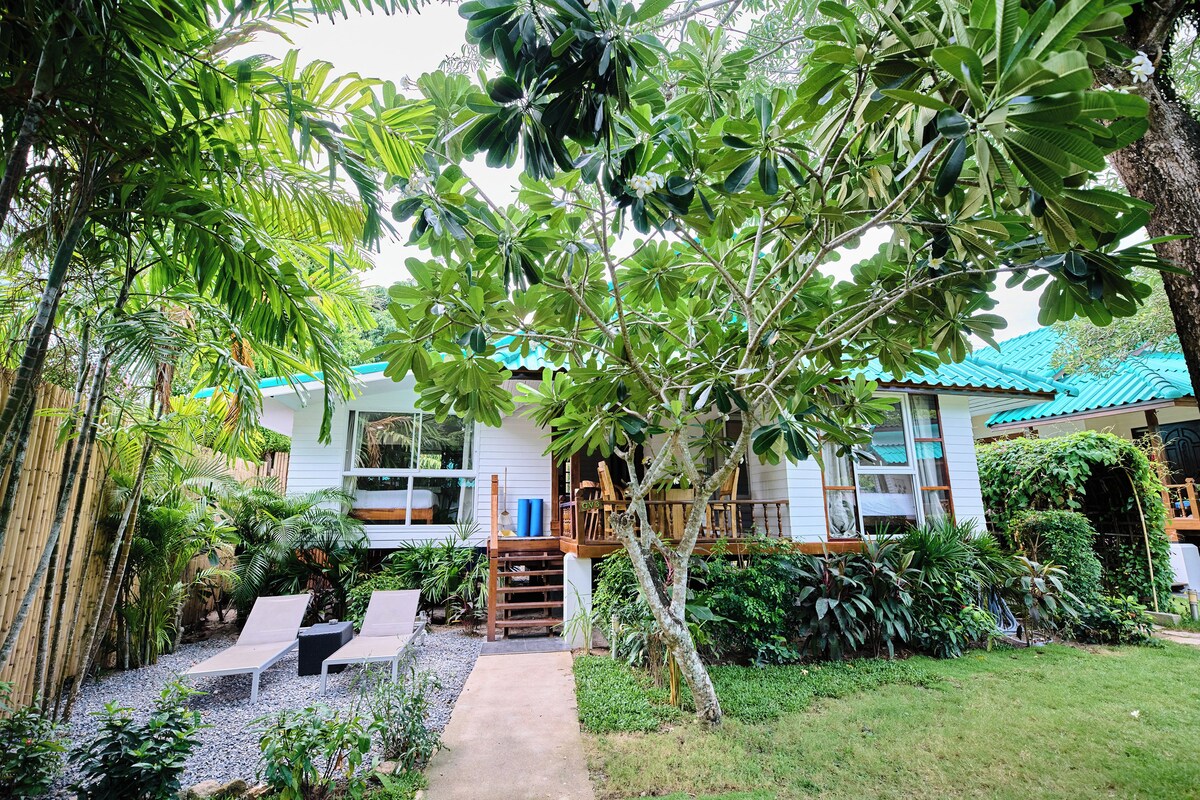 Villa Confort, 3 habitaciones, vistas al jardín, en la zona del jardín | Vistas al jardín