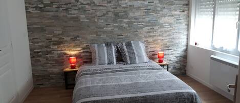 1 bedroom, WiFi, bed sheets
