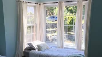 2 chambres, fer et planche Ă  repasser, Wi-Fi gratuit, draps fournis