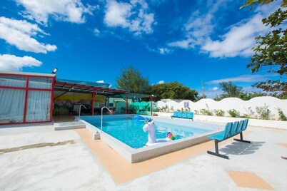 East Coast Rose Garden Villa