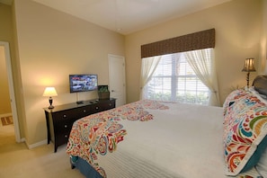 4 bedrooms, desk, iron/ironing board, free WiFi