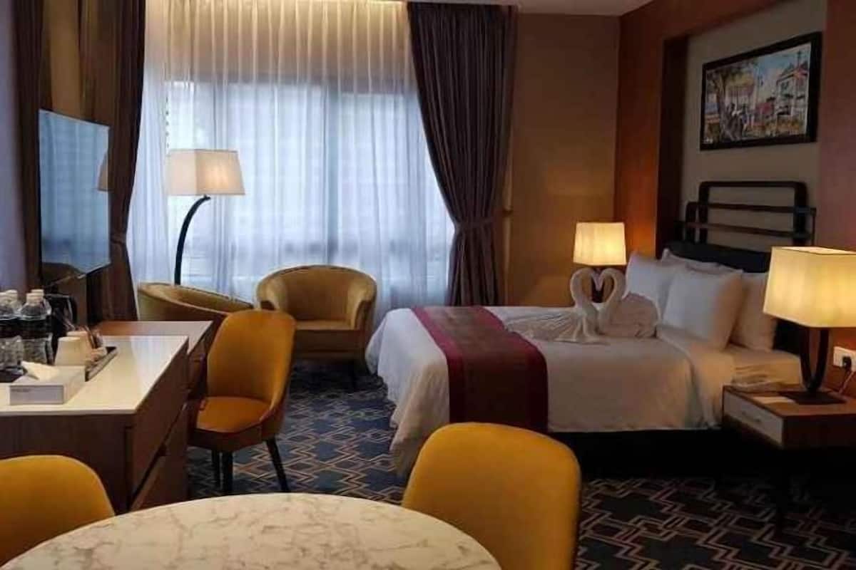 In-room safe, blackout curtains, soundproofing, iron/ironing board