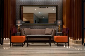 Sala de estar en el lobby