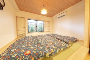 Appartement | 1 chambre, décoration personnalisée, ameublement personnalisé, bureau