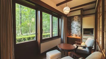 Classic-Zweibettzimmer | Daunenbettdecken, Minibar, Bügeleisen/Bügelbrett, kostenloses WLAN