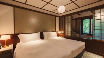 クラシック ツインルーム | 1 室のベッドルーム、羽毛の掛け布団、ミニバー、アイロン / アイロン台