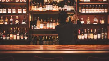 Bar (in der Unterkunft)