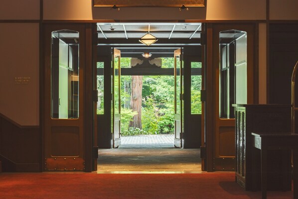 Entrée de l’hébergement