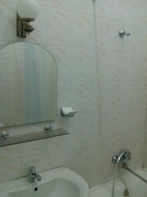 Shower, free toiletries, hair dryer - Hotel Flat 5678 (Odesa)