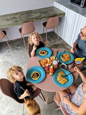 Daily cooked-to-order breakfast for a fee - Ohana Pererenan (Canggu)