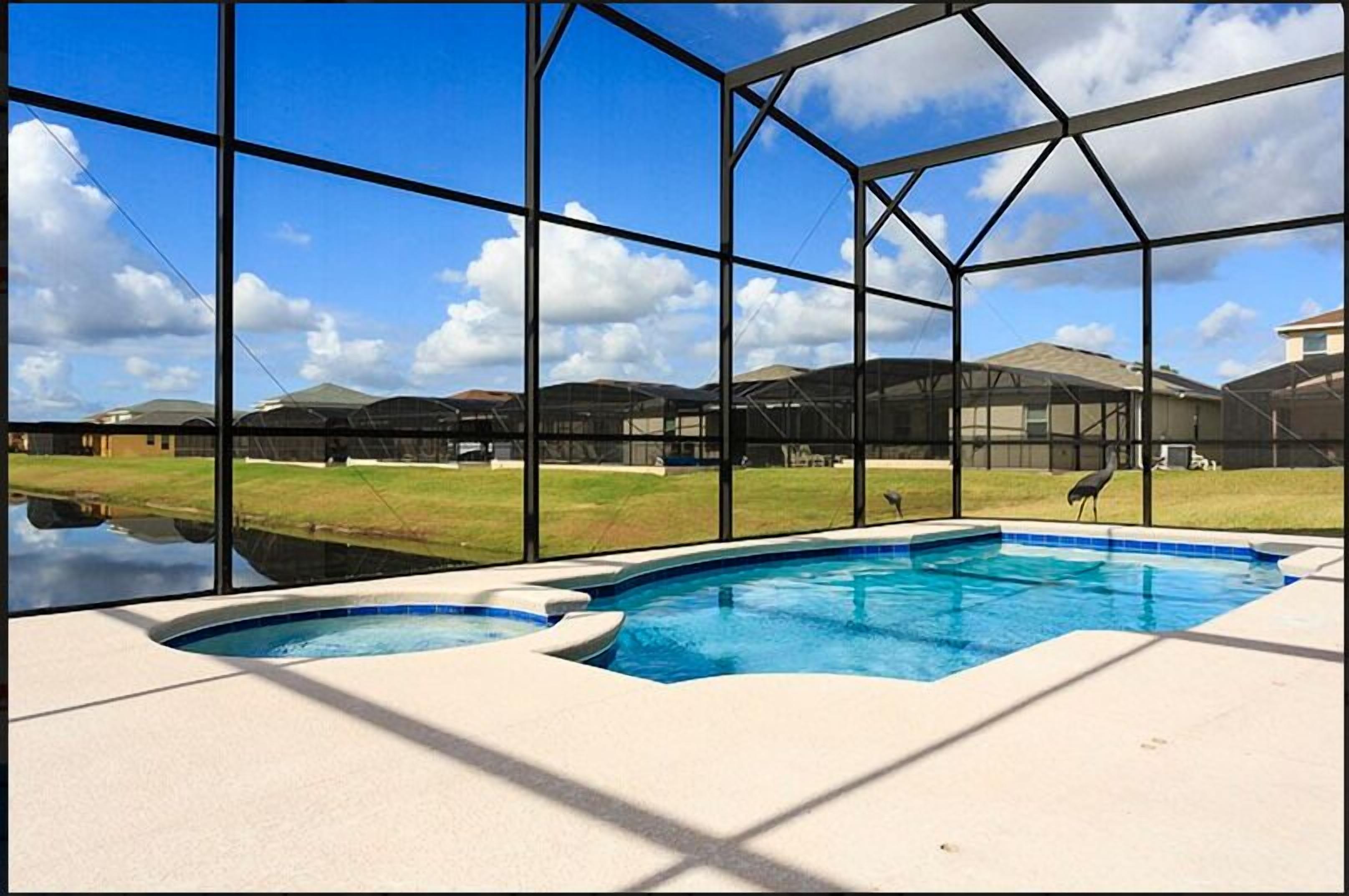 New Listing! Crystal Cove Resort, 6mi to Disney & 11mi to Universal - BT51886