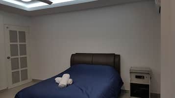 Blackout curtains, iron/ironing board, free WiFi