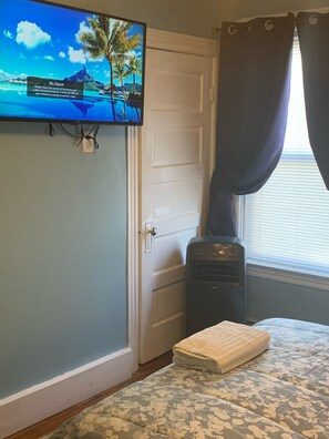 2 chambres, coffres-forts dans les chambres, bureau