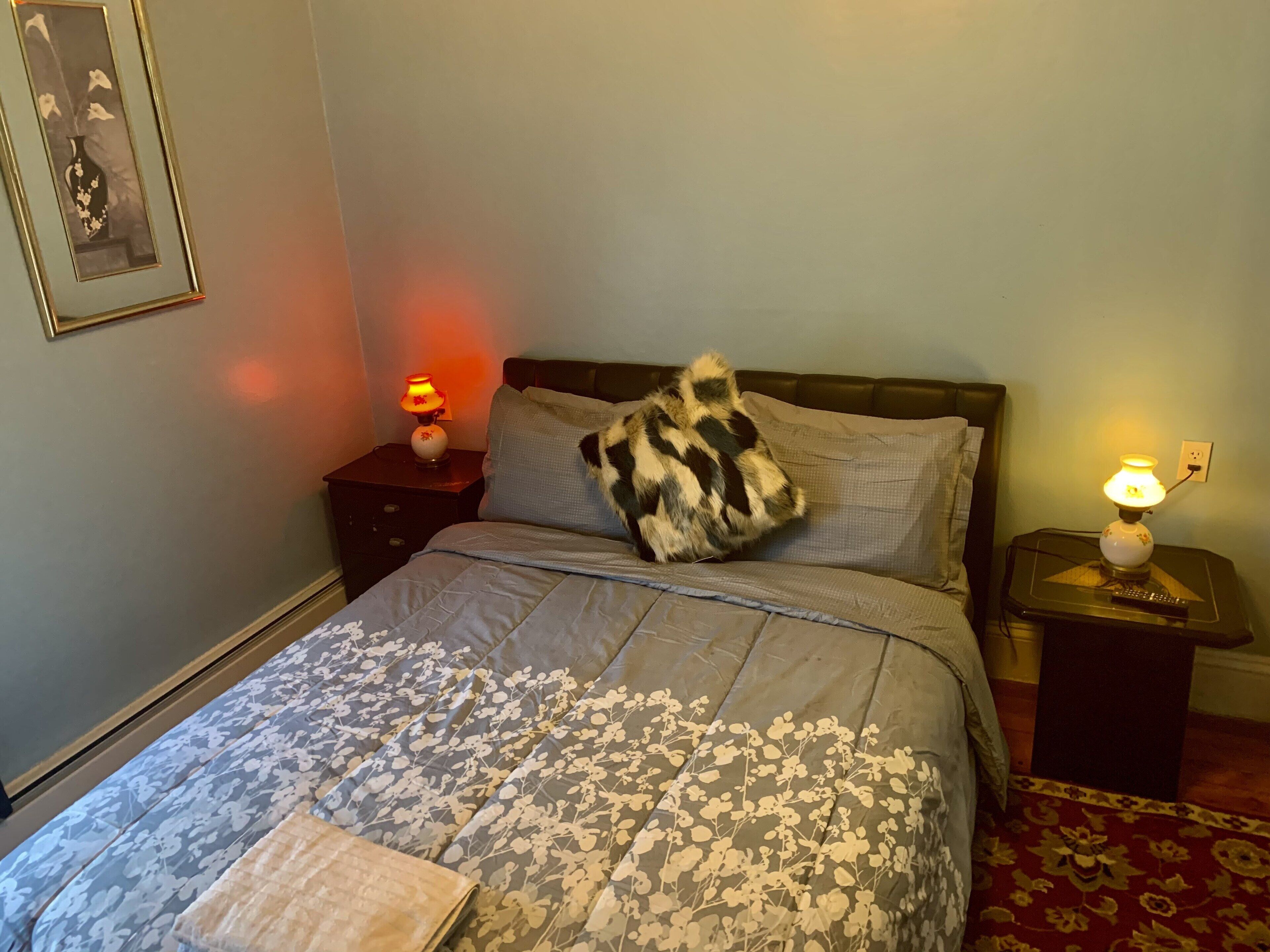 2 bedrooms, in-room safe, desk, iron/ironing board