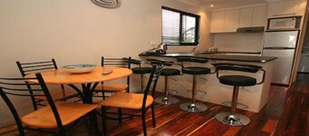 Glenaire Apartments at Meredith