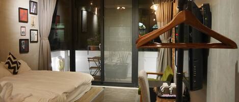 Blackout drapes, soundproofing, rollaway beds, free WiFi