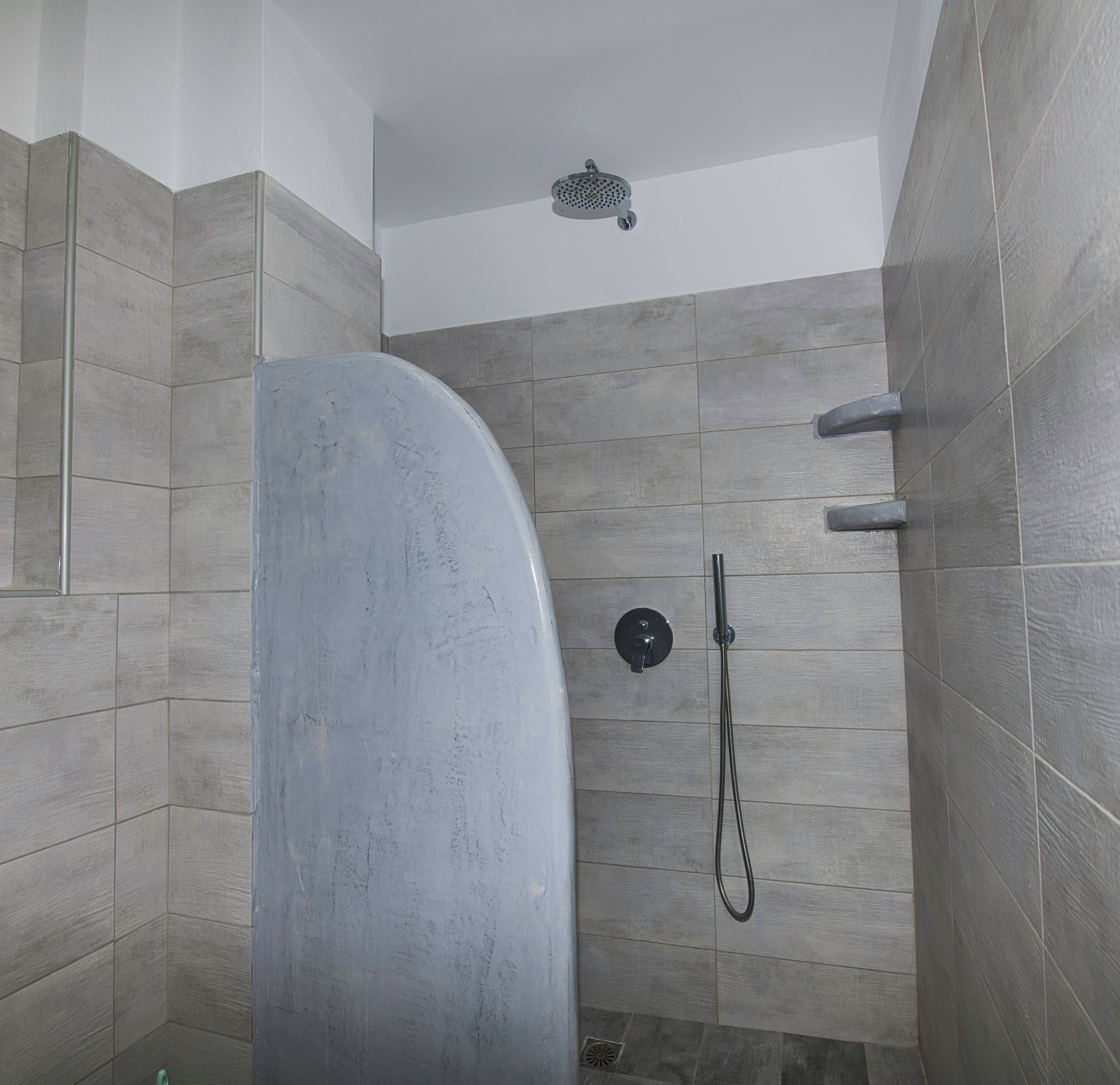 Superior Room | Bilik Mandi | Pancuran mandi, kelengkapan dandanan diri percuma, pengering rambut 