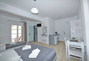Superior Room - Ira Apartments (Santorini)