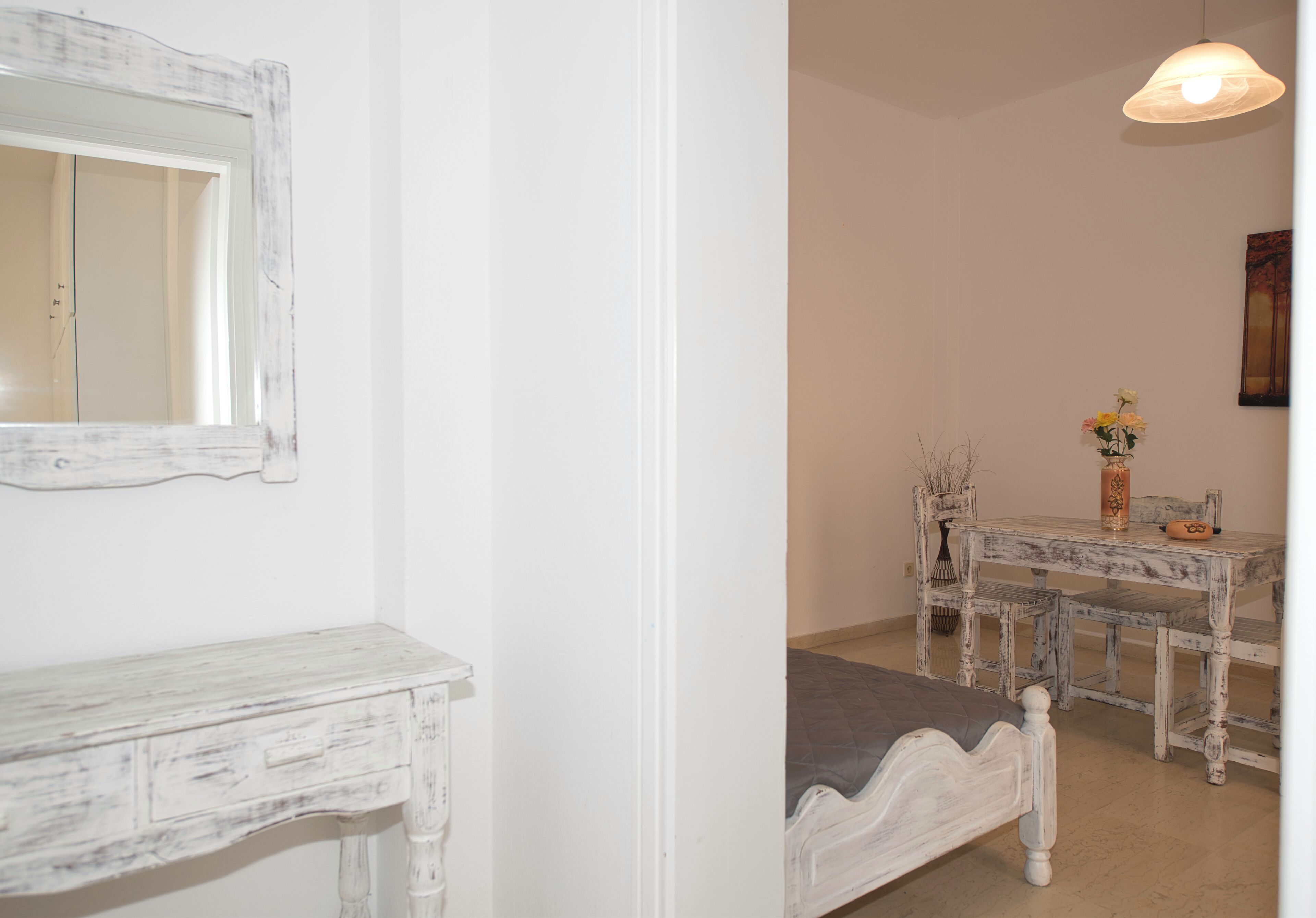 公寓, 1 間臥室 | 起居區 | 27-吋LED 液晶電視，提供數位頻道