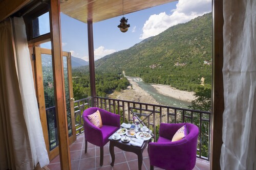 Regenta Inn By Riverside Manali