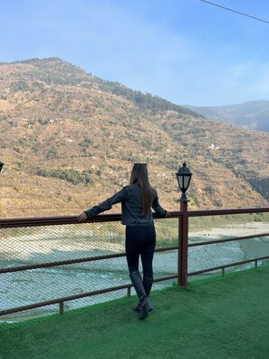 Game viewing - Regenta Inn By Riverside Manali (Kullu)