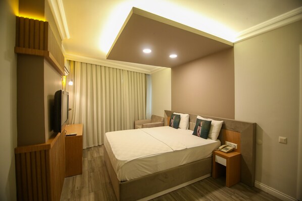 Standard Room | In-room safe, free WiFi, bed sheets