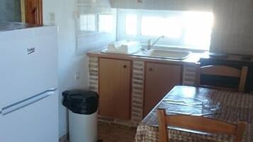 Apartemen, 2 kamar tidur | Dapur pribadi | Lemari es, oven, kompor, dan ketel listrik