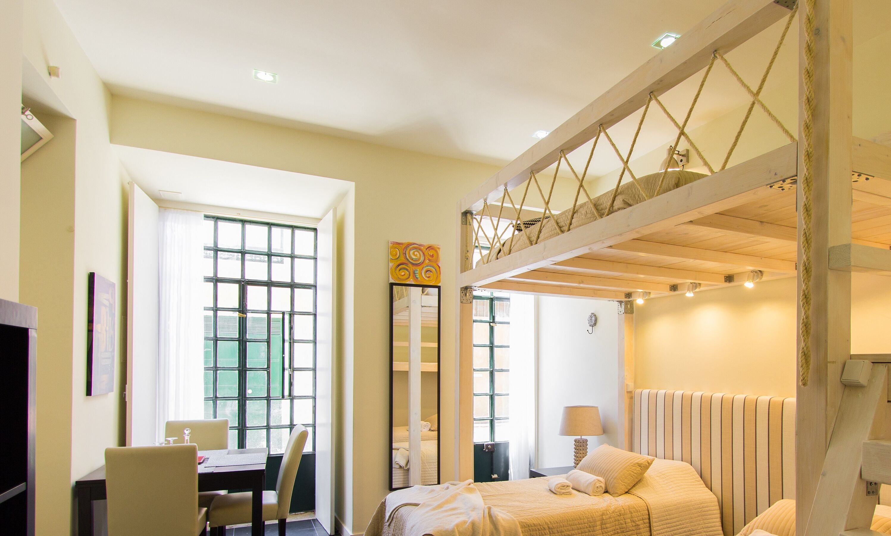 1 habitación, tabla de planchar con plancha, wifi y ropa de cama 