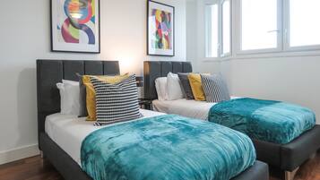 Business Apartment | 2 bedrooms, premium bedding, travel crib, rollaway beds