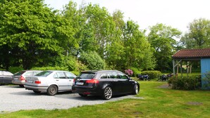 Free self parking - Friesenstube (Jaderaltendeich)