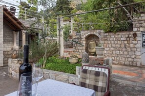 Apartment, 1 Double Bed with Sofa bed | Balcony - Apartment Kalas (Dubrovnik)