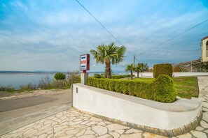 Property grounds - Apartments Rozarija 4224 (Crikvenica)