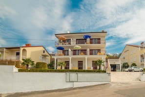 Exterior - Apartments Rozarija 4224 (Crikvenica)