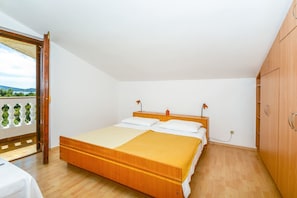 Apartment, 1 Double Bed | Free WiFi, bed sheets