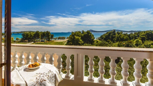 Unclassified image, 1 of 27, button - Apartments Friganovic (Vodice)