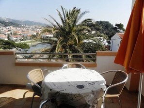 Zimmer, 1 Doppelbett und Schlafsofa | Balkon