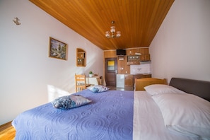 Apartment, Multiple Beds | Free WiFi, bed sheets - Apartments Kod Cara (Omis)
