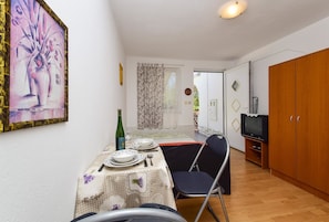 Apartment, 1 Double Bed | Living room