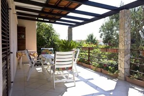 Apartment, Mehrere Betten | Balkon