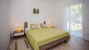 Apartamento, 1 cama de casal e sofá-cama | Wi-Fi de cortesia, roupa de cama