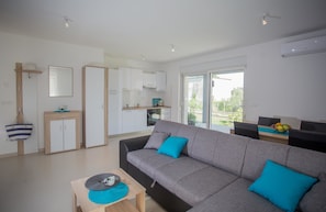 Apartment, 1 Double Bed with Sofa bed | Living room | TV