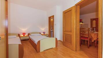 Apartment, Multiple Beds | Free WiFi, bed sheets