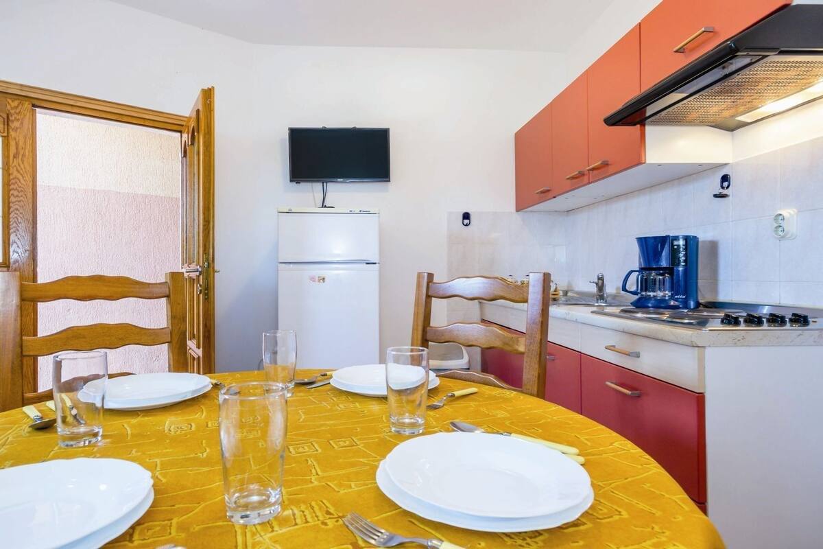 Apartment, 1 Double Bed with Sofa bed | Private kitchen
