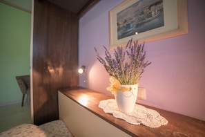Free WiFi, bed sheets - Apartments Gordana (Rab)