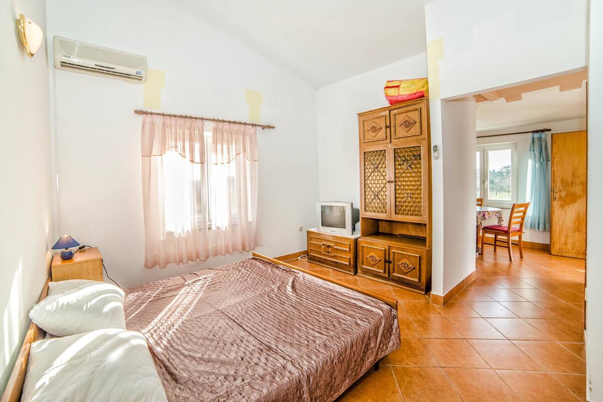 Appartement, 1 lit double et 1 canapé-lit | Accès au Wi-Fi (inclus), literie fournie
