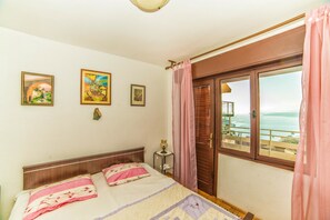 Apartment, Mehrere Betten | Kostenloses WLAN, Bettwäsche