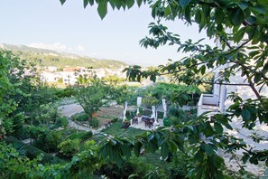 Property grounds - Apartments & Rooms Biserka Bibi (Rab)